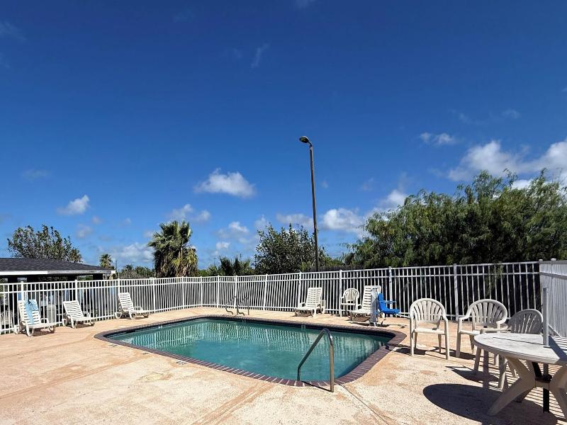 Super 8 Aransas Pass