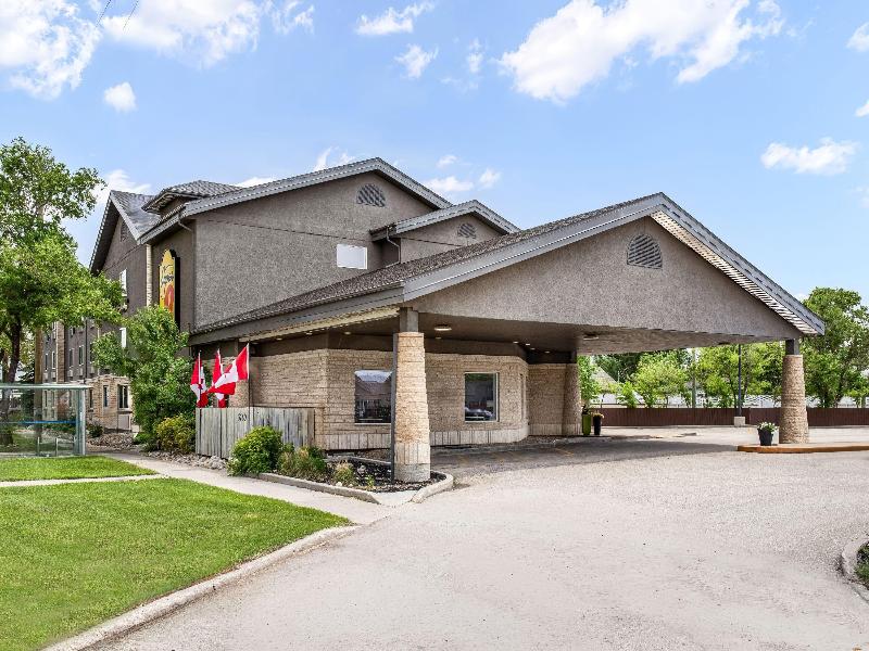 Super 8 by Wyndham Winnipeg West image