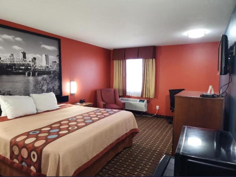 Super 8 by Wyndham White Hall image