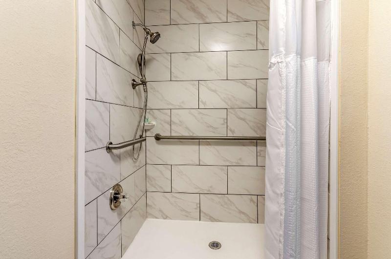 Quality Inn Verona - Staunton North image