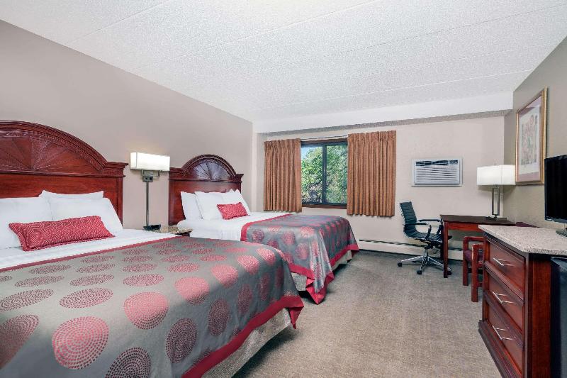 Ramada by Wyndham Minneapolis Golden Valley — photo 54