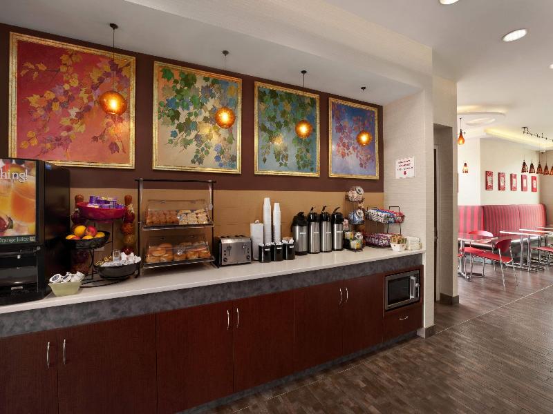 Ramada by Wyndham Rockville Centre image