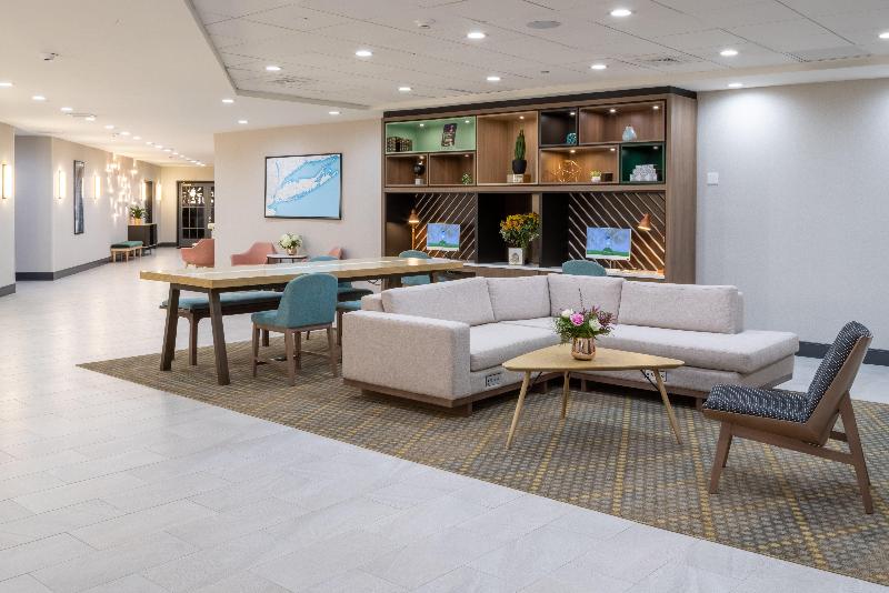 Holiday Inn Long Island-Islip Arpt East image