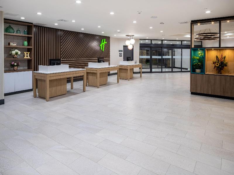 Holiday Inn Long Island-Islip Arpt East image