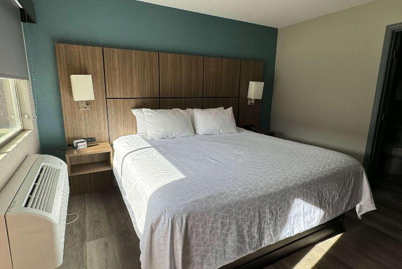 Baymont by Wyndham Coalinga image