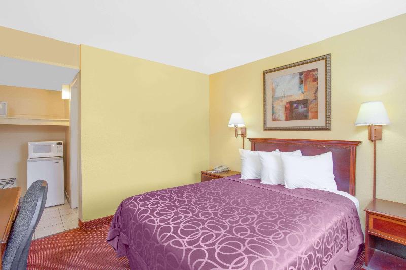 Baymont by Wyndham Coalinga image