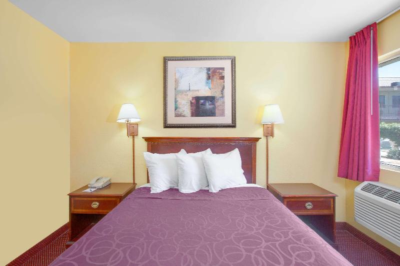 Baymont by Wyndham Coalinga image