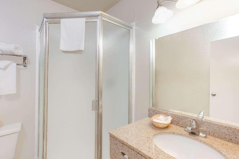 Baymont by Wyndham Coalinga image