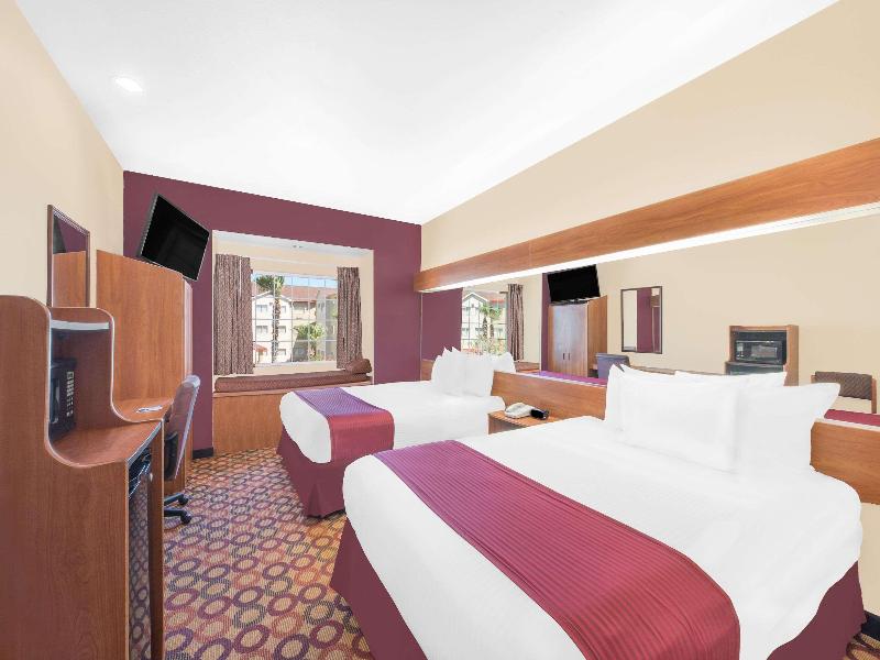 QUADRUPLE Accessible-Two Queen Beds