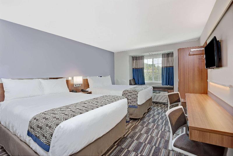 Microtel Inn & Suites By Wyndham Philadelphia Air image