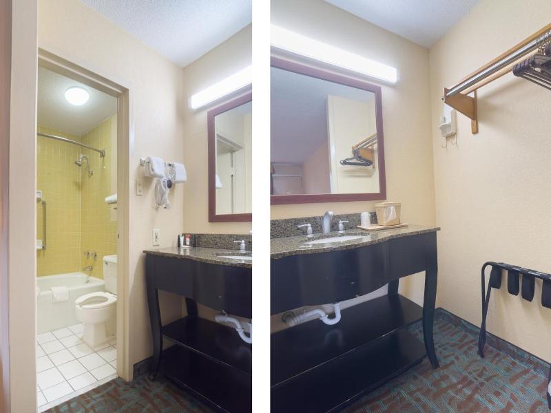 Travelodge by Wyndham Harriman image