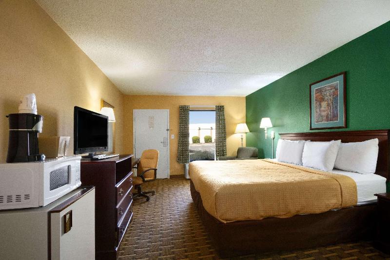 Bed room