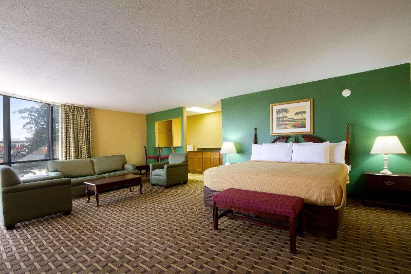Bed room