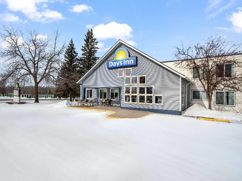 Days Inn by Wyndham International Falls image