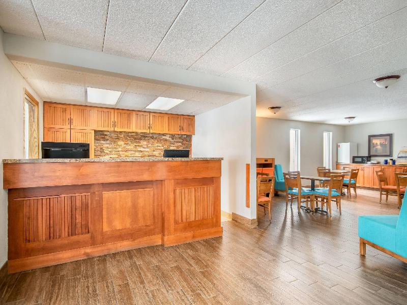 Days Inn by Wyndham International Falls image