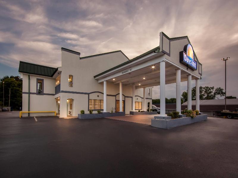 Days Inn by Wyndham Lexington image