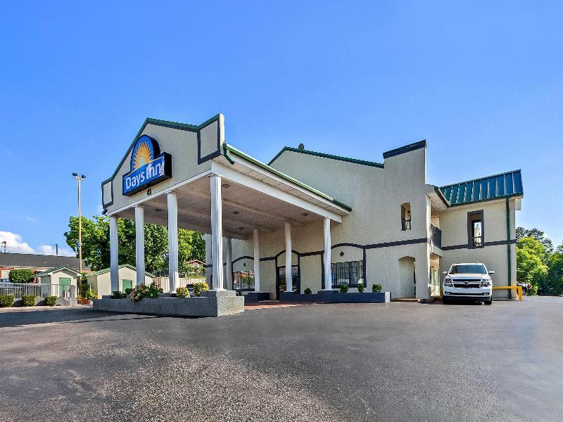 Days Inn by Wyndham Lexington image