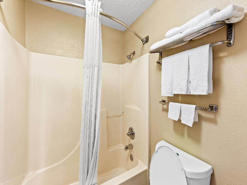 Days Inn by Wyndham Lexington image