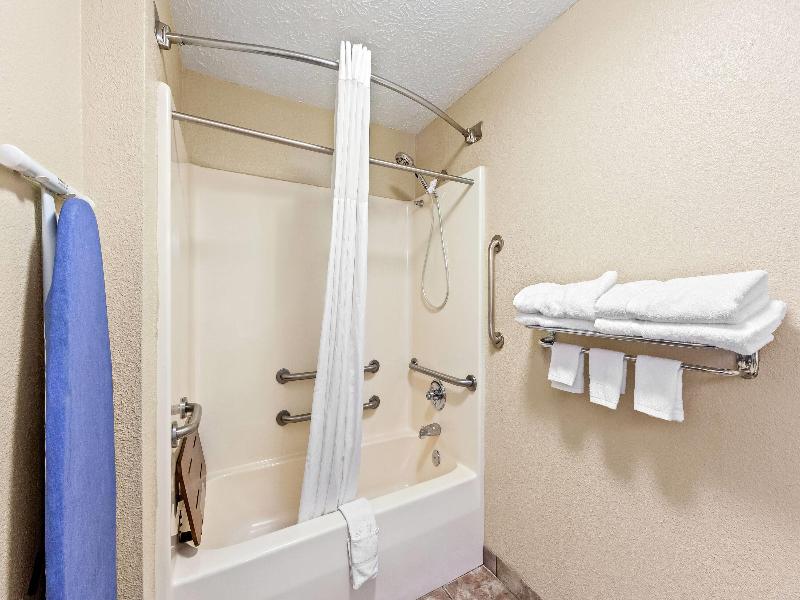 Days Inn by Wyndham Lexington image