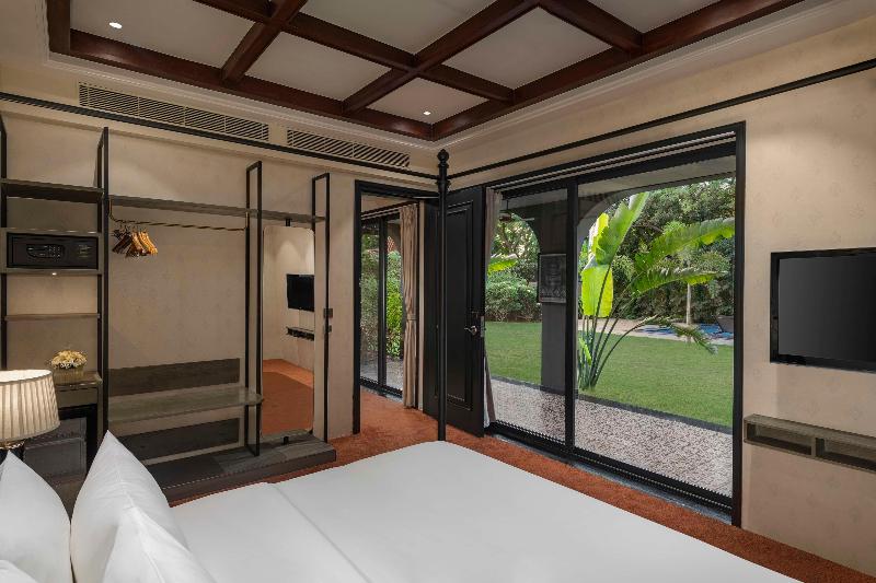 Radisson Hotel Kandla image