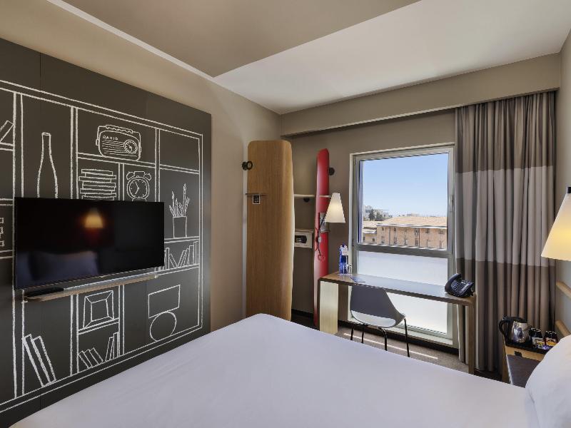Ibis Jerusalem City Center image
