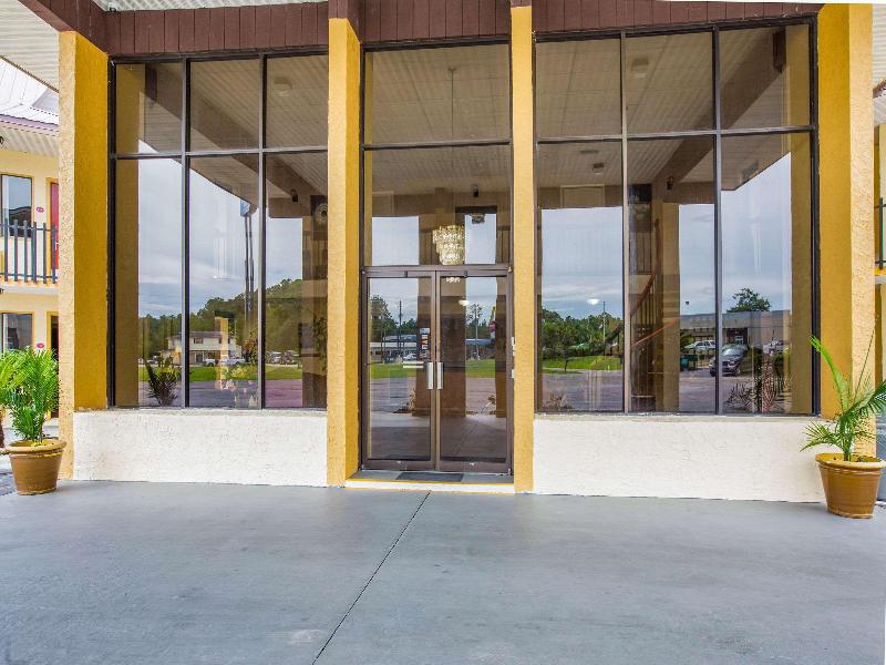 Knights Inn Bonifay image
