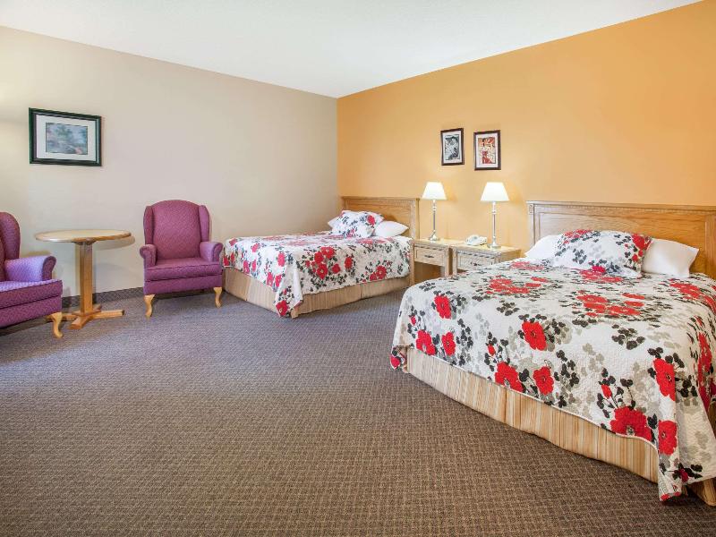 Knights Inn Woodstock image