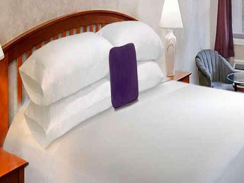 Knights Inn Woodstock image