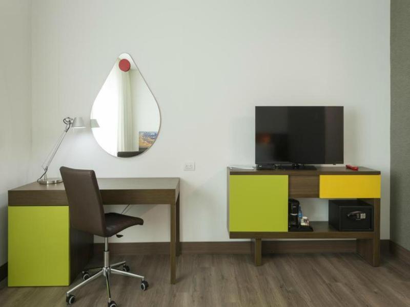 Hampton by Hilton Medellin image