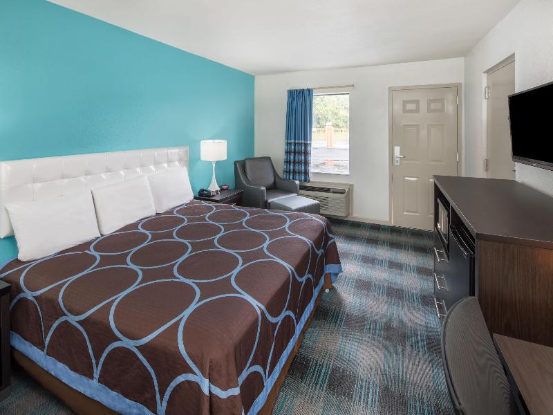 Howard Johnson by Wyndham Vicksburg image
