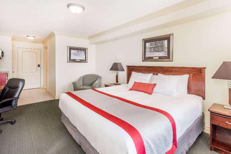 Ramada by Wyndham Hinton image
