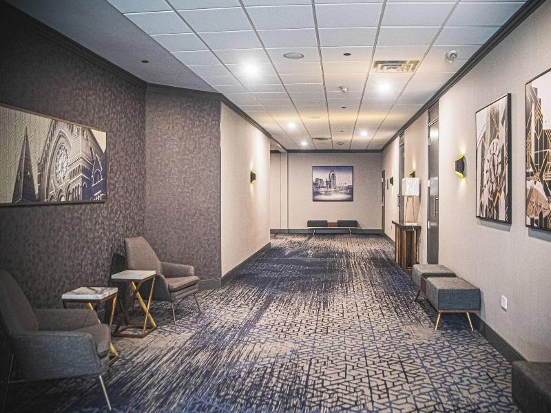 Delta Hotels by Marriott Cincinnati Sharonville image