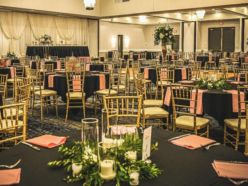 Delta Hotels by Marriott Cincinnati Sharonville image
