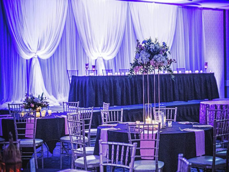 Delta Hotels by Marriott Cincinnati Sharonville image