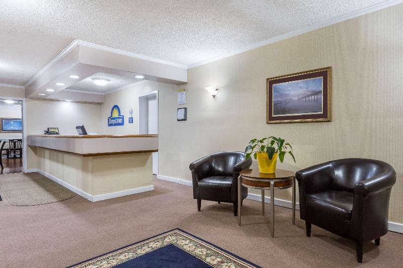 Days Inn by Wyndham Summerton