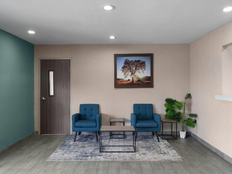 Baymont by Wyndham Iowa Lake Charles image