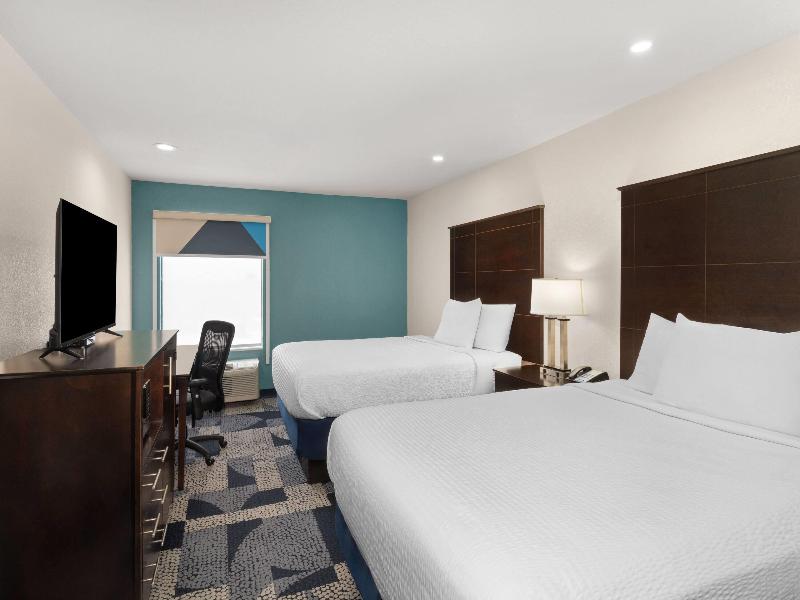 Baymont by Wyndham Iowa Lake Charles image