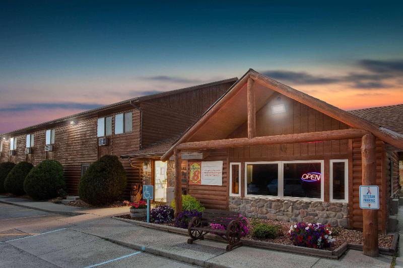 Super 8 by Wyndham Dubois image