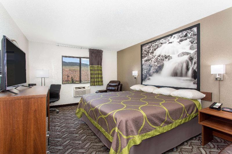 Super 8 by Wyndham Dubois image