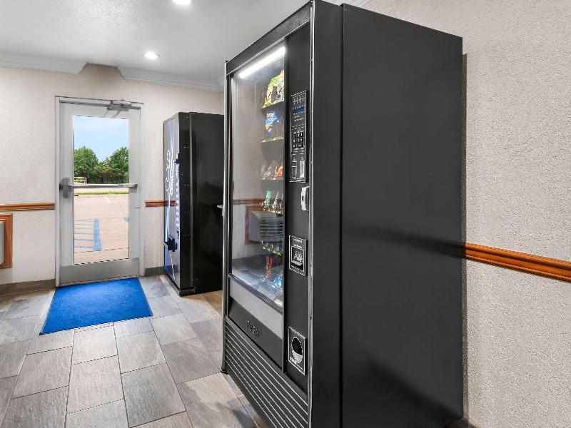 Surestay Plus By Best Western Benbrook Ft Worth image