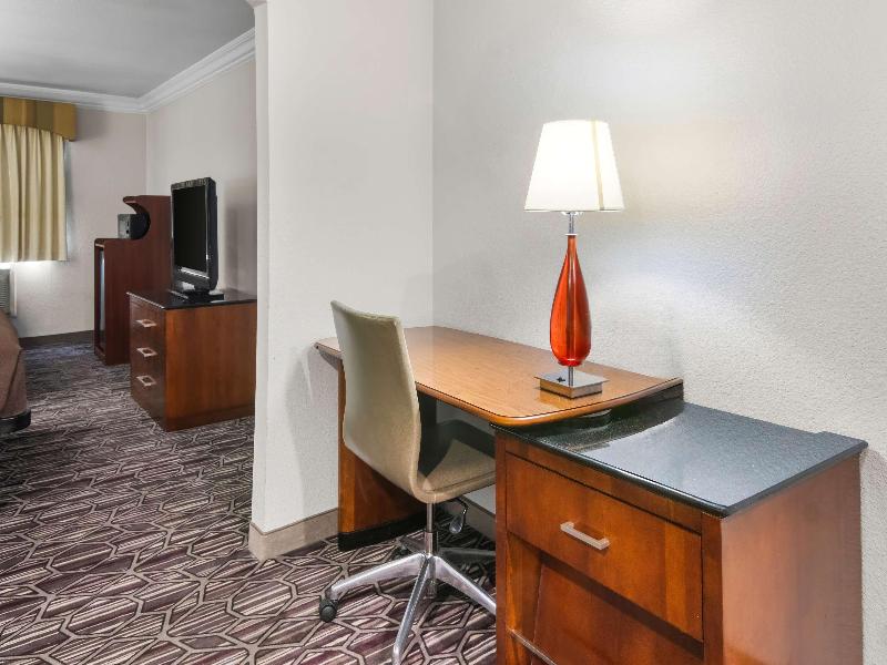 Surestay Plus By Best Western Benbrook Ft Worth image