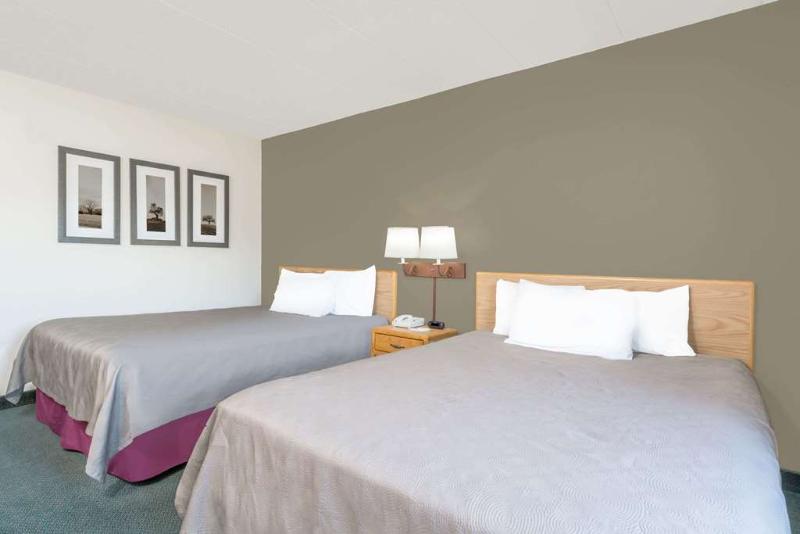 Days Inn by Wyndham Moose Lake