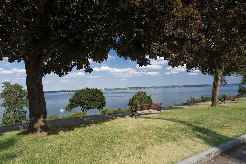 Fairfield Inn & Suites Geneva Finger Lakes image