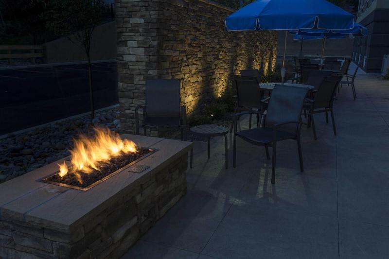 Fairfield Inn & Suites Geneva Finger Lakes image