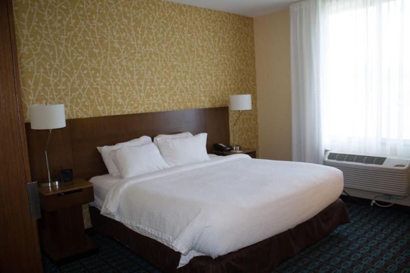 Fairfield Inn & Suites Geneva Finger Lakes image