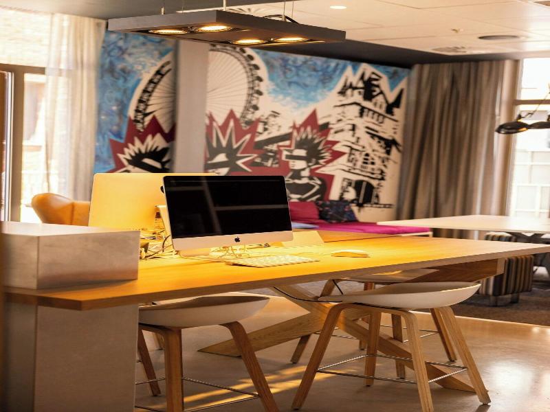Moxy London Excel image