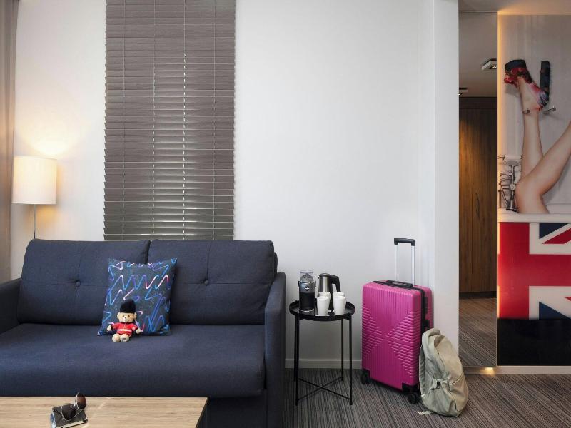 Moxy London Excel image