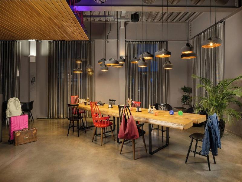 Moxy London Excel image