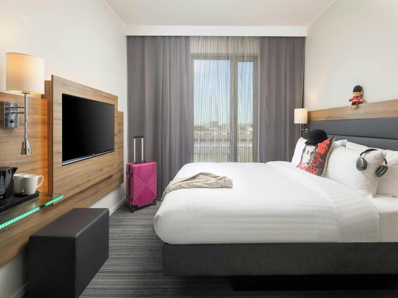 Moxy London Excel image