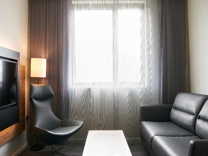Moxy Aberdeen Airport image